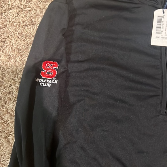 New with Tags Johnnie-O N.C. State 1/4 Zip Pullover - Picture 5 of 6